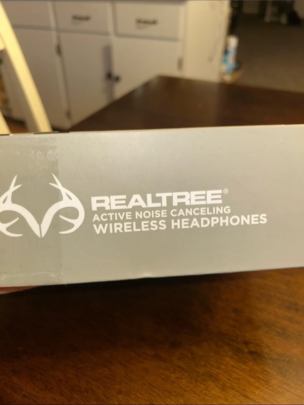 Realtree Camo Wireless Over-Ear Headphones - Black and Brown Camo